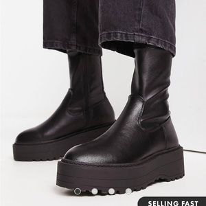 PUBLIC DESIRE BLACK PLATFORM BOOTS